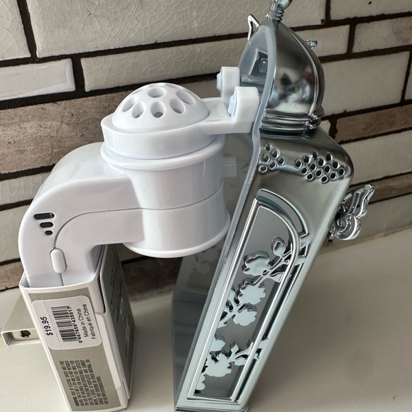 Elegant Silver Home Accent with Butterfly Design Wallflower plug in by BBW - Picture 6 of 6